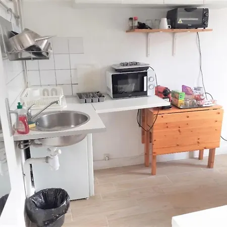 Апартаменты Entier Avec Balcon A Plein Sud. *